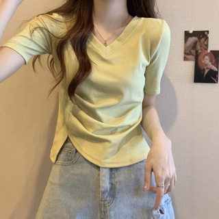 夏季2025新款v领修身短款辣妹正肩t恤女短袖设计感小众小个子上衣