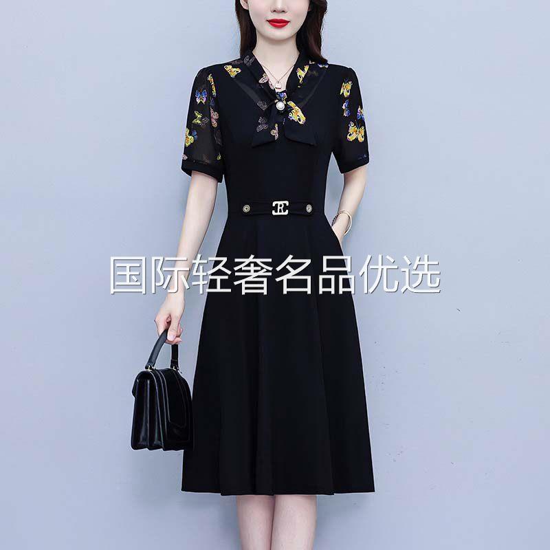 万苏2026夏季女装韩版中年妈妈假两件修身裙子简约拼接别致洋装