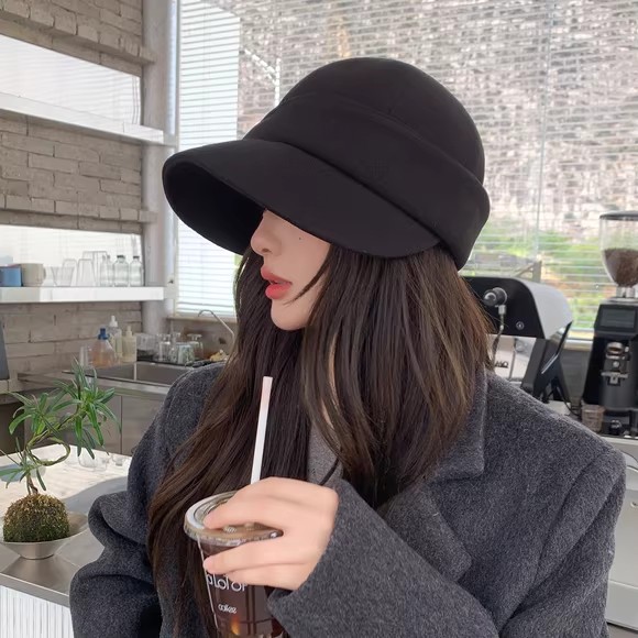 2025新款帽子女护耳保暖八角鸭舌帽大头围显脸小黑色渔夫帽秋冬季