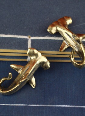 实心纯黄铜迷你锤头鲨鱼小摆件