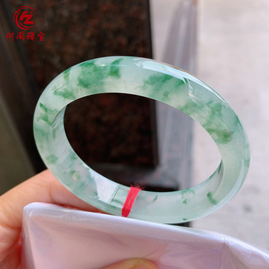 何周珠宝 缅甸天然A货玉石翡翠 老坑冰种飘花贵妃镯57-58圈口