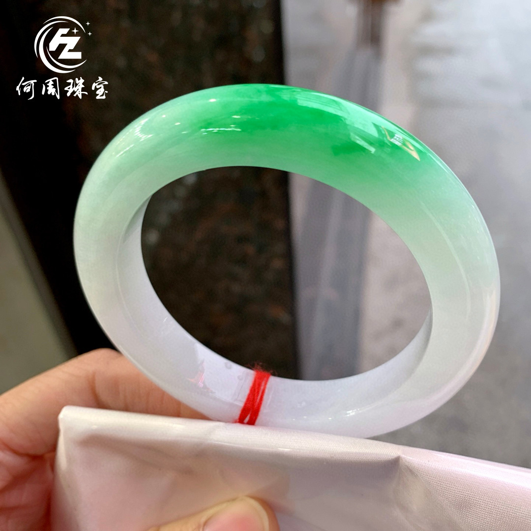 何周珠宝 缅甸天然A货玉石翡翠 老坑冰种飘阳绿正装手镯58-59圈口
