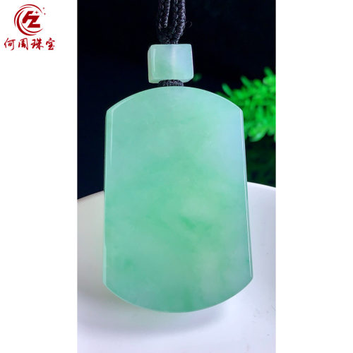 何周珠宝 缅甸天然A货翡翠玉石孤品 老坑冰种晴绿厚装无事牌吊坠