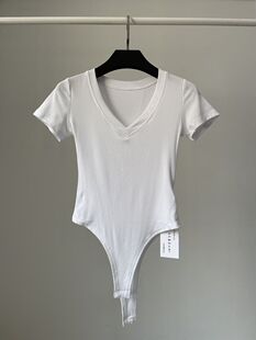 美式辣妹性感V领显胸打底衫女夏季紧身显瘦短袖T恤纯色连体衣