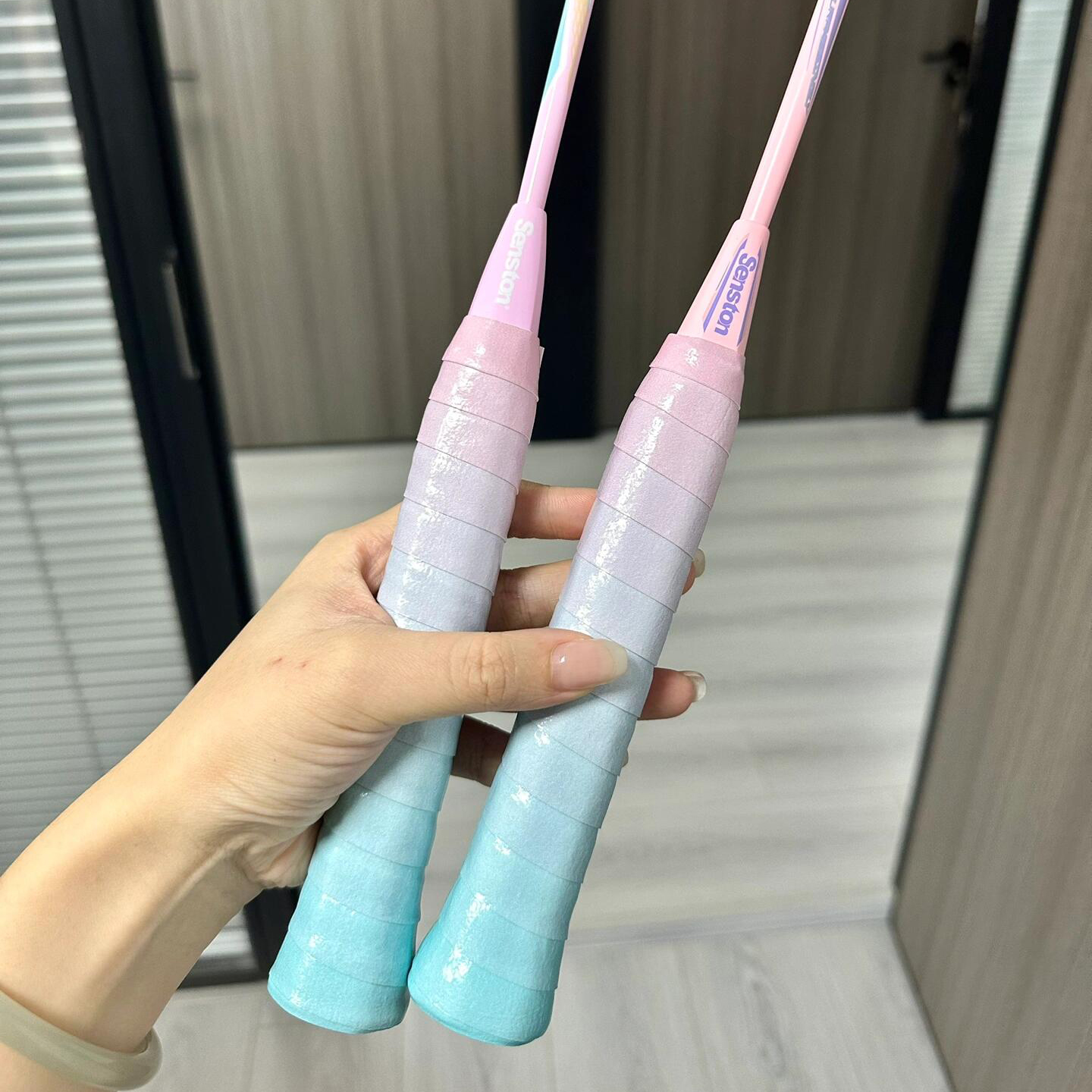 羽毛球拍手胶渐变吸汗握把胶缠带防滑减震舒适网球手柄缠绕绑带