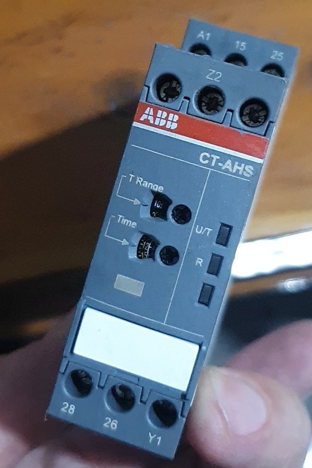 ABB时间继电器延时继电器CT-AHS.22S 1SVR730110R3300 220v 48v