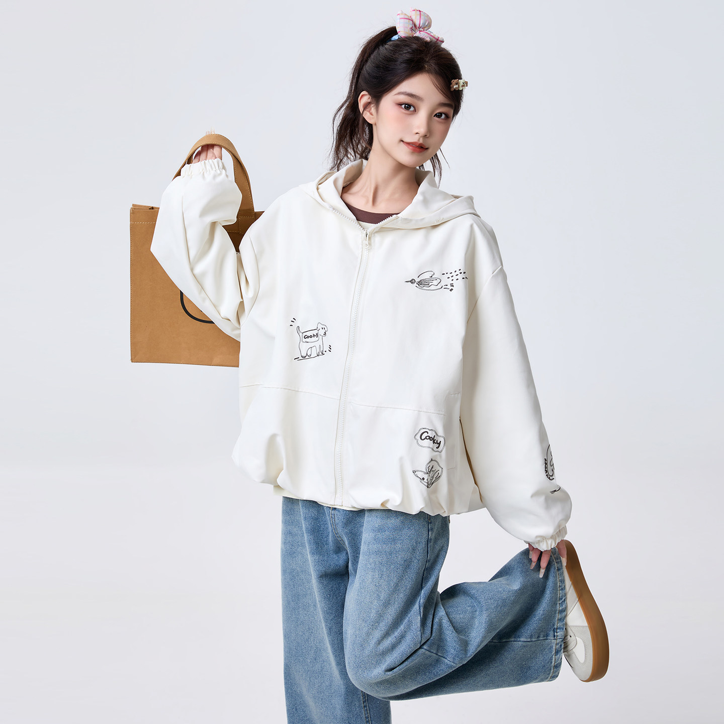 小个子短款2026新款巨好看的早秋休闲风衣外套女拉链学生薄初中生