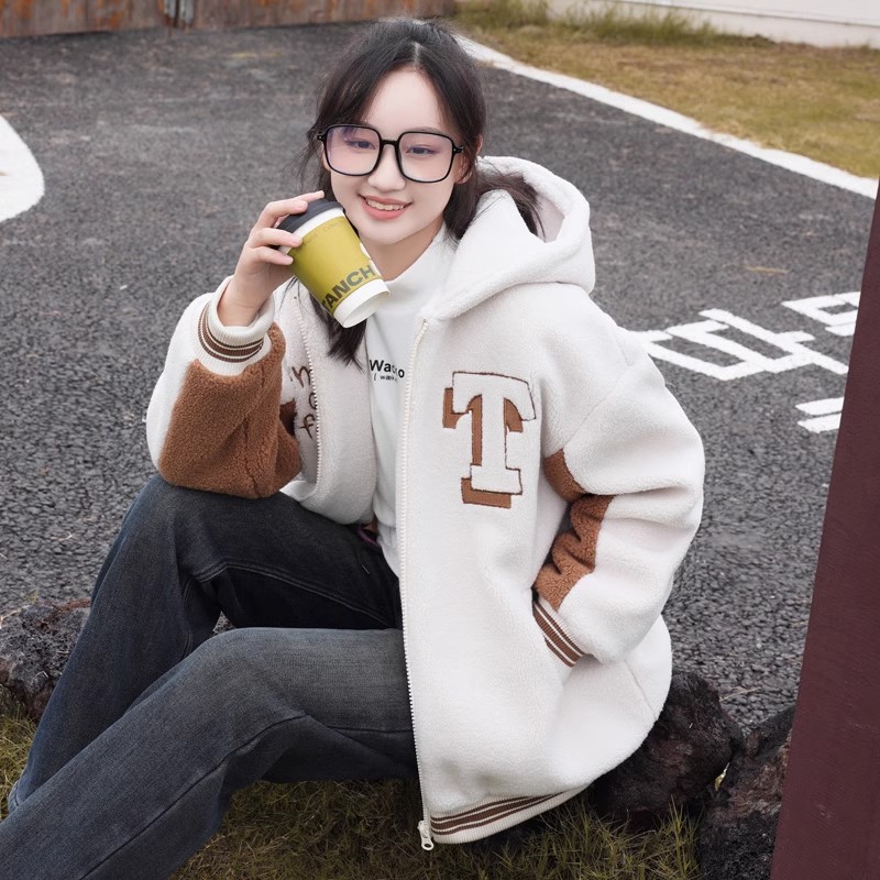 女大童羊羔毛外套加厚连帽刺绣拼接棉服初中学生少女冬装加绒棉衣