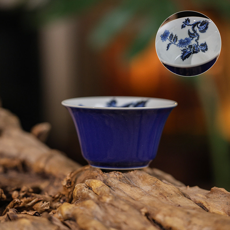 慢叩柴窑茶具祭蓝内绘小菊花杯