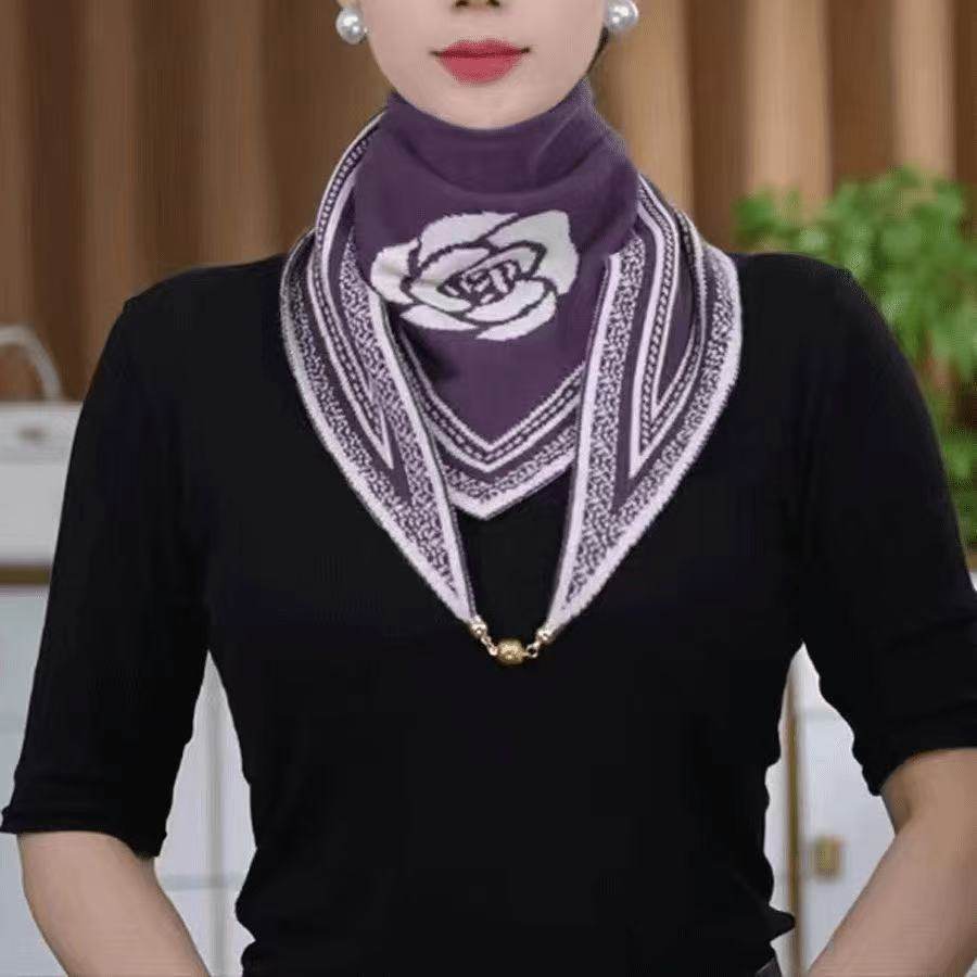 秋冬新款时尚气质韩版百搭针织山茶花双面双色磁扣三角围巾围脖女