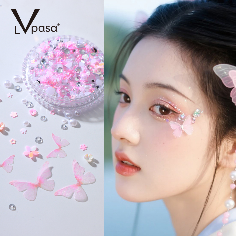 色彩协调自然 多种妆容