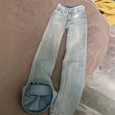 浅蓝色竹节纹直筒牛仔裤