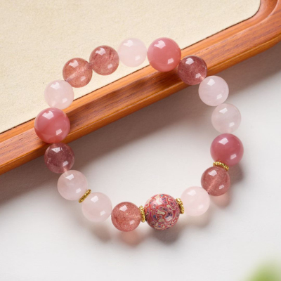 天然草莓晶手链女粉水晶手串超甜少女可爱风心幸运礼物闺蜜款