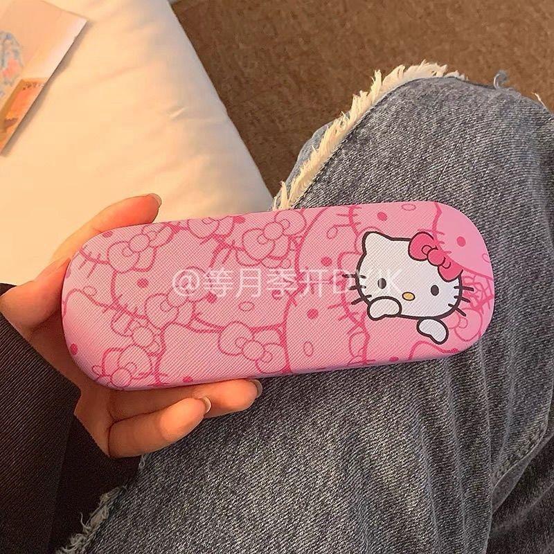 哈喽kitty可爱眼镜收纳盒大容量