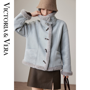 VICTORIA&VERA冬季盐系雾霾蓝外套短款稚趣牛角扣皮毛一体内里