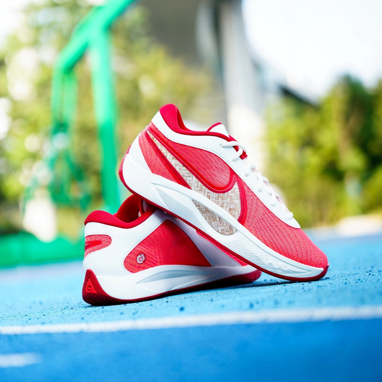 耐克NIKE Giannis Freak 6字母哥男子低帮实战篮球鞋 FJ7807-102