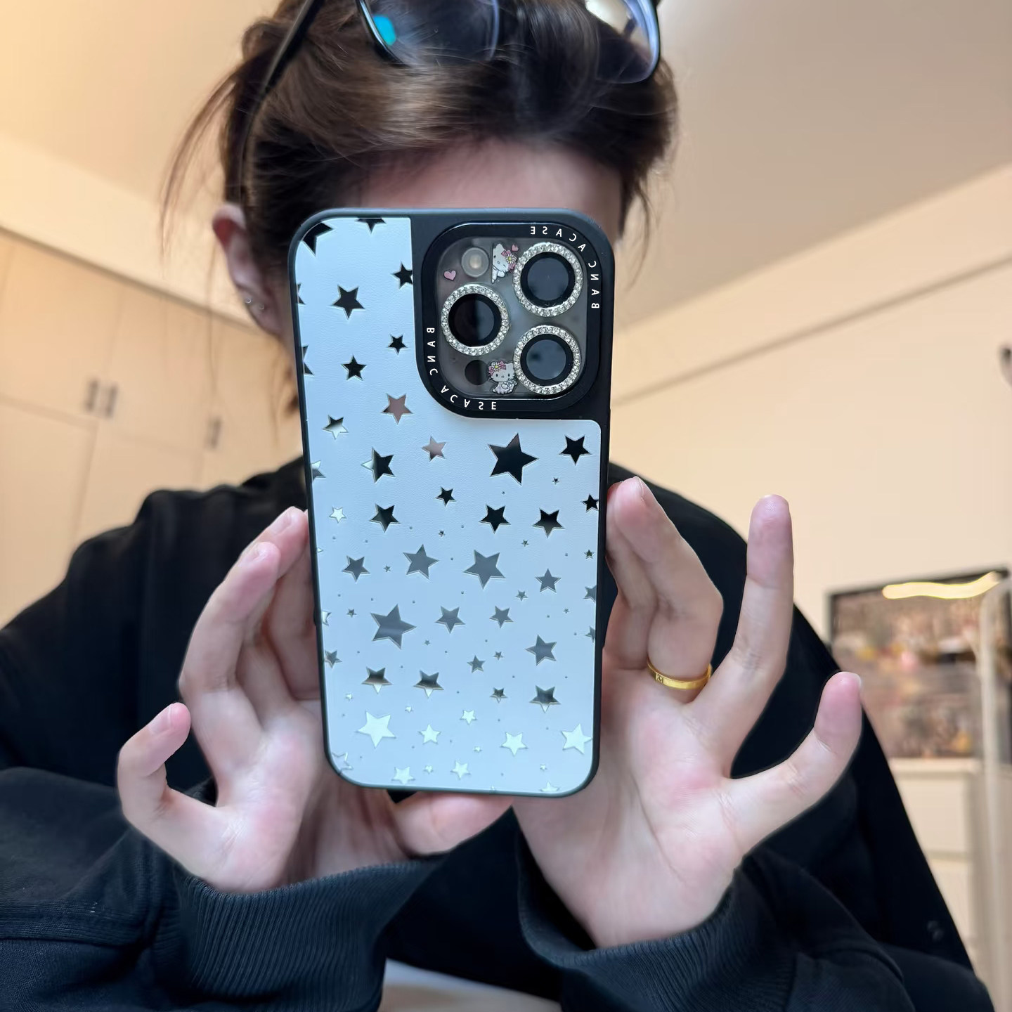 白底镂空星星适用苹果17promax英文镜面手机壳iPhone16/15新款14创意13华为P70荣耀vivoS30小米17红米K80oppo