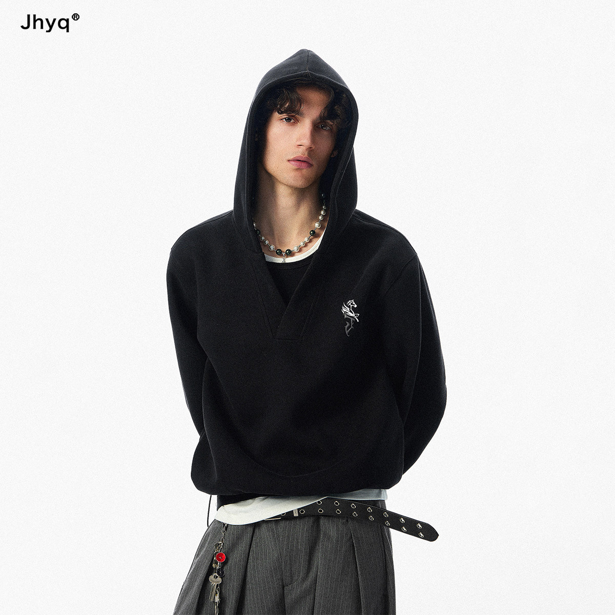 JHYQ春季哥特J印花连帽卫衣图片