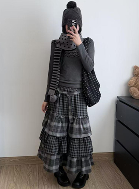 日系黑灰格子松紧腰蛋糕裙女秋季复古拼接木耳边休闲半身裙中长裙