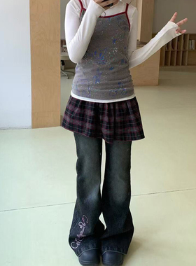 轻亚比叠穿格纹屁帘+深灰色水洗牛仔裤女高腰显瘦喇叭裤女y2k裤子