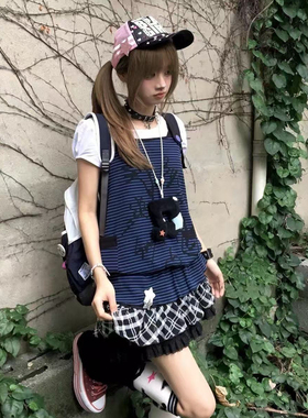 日系轻亚叠穿撞色条纹涂鸦无袖中长款背心口袋设计千禧妹Y2k上衣