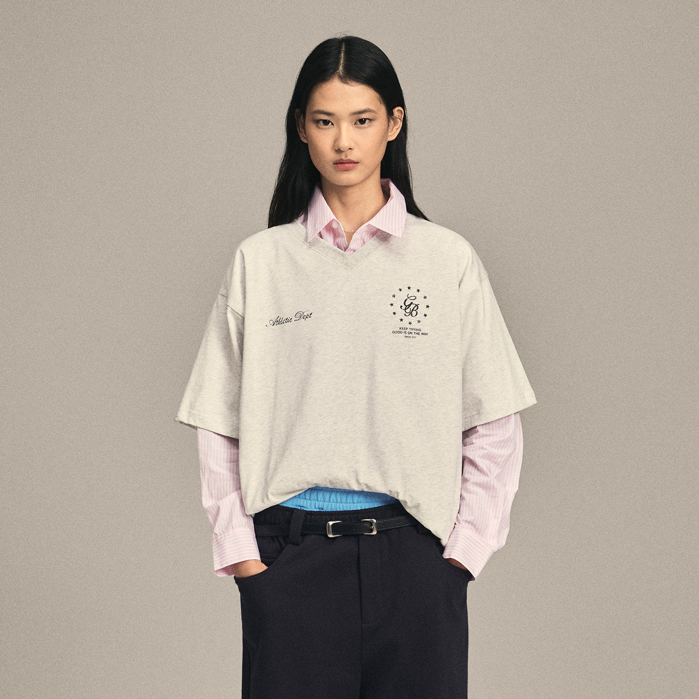 GOODBAI 男女同款花体logo数字93印花V领oversize短袖T恤