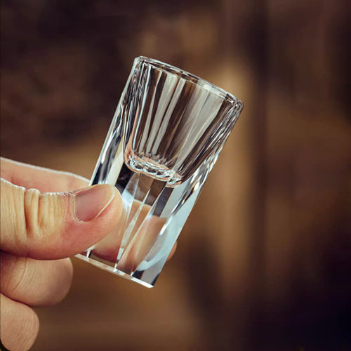 高档钻石白酒杯分酒器套装一口杯