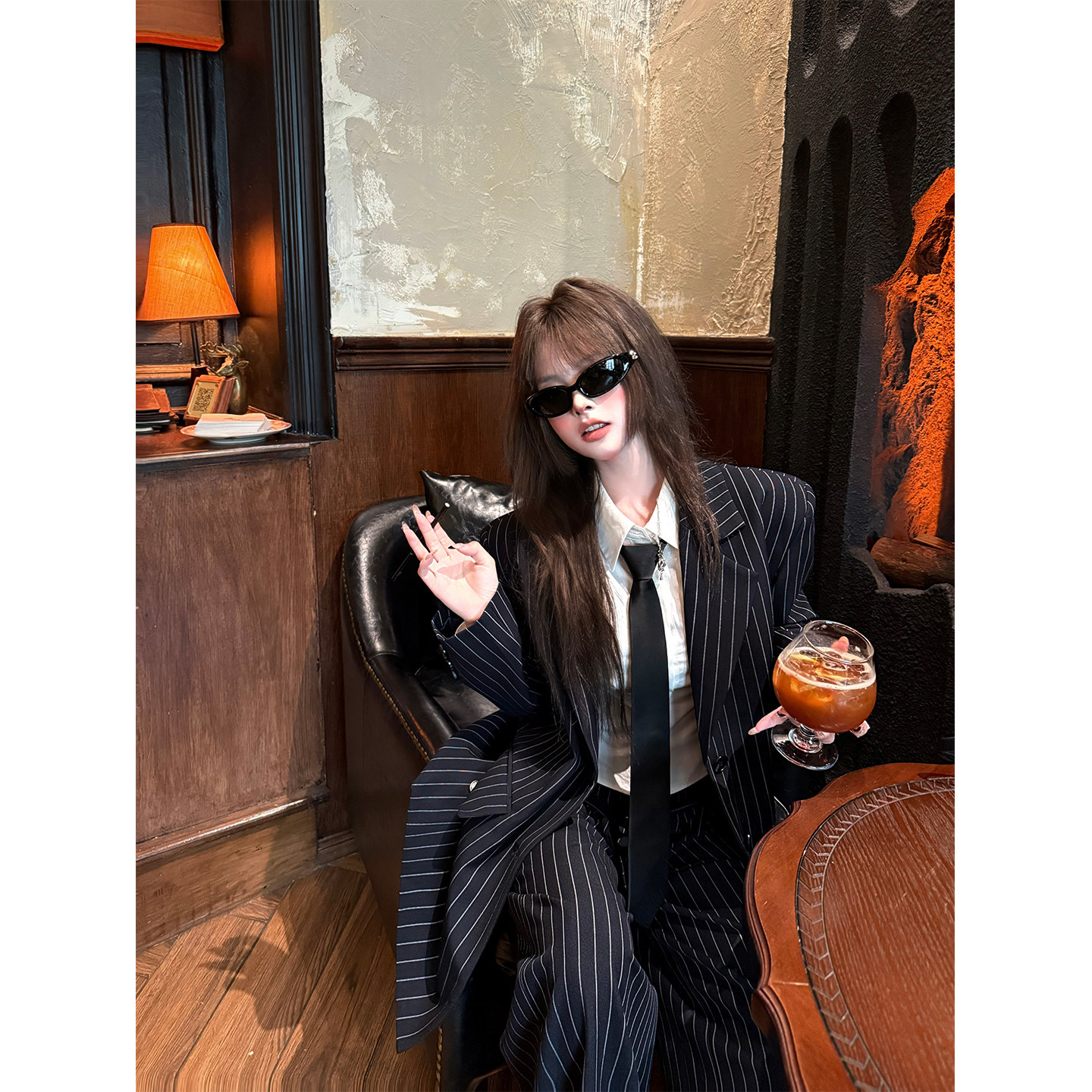 巴黎智性风廓形竖条纹西装外套