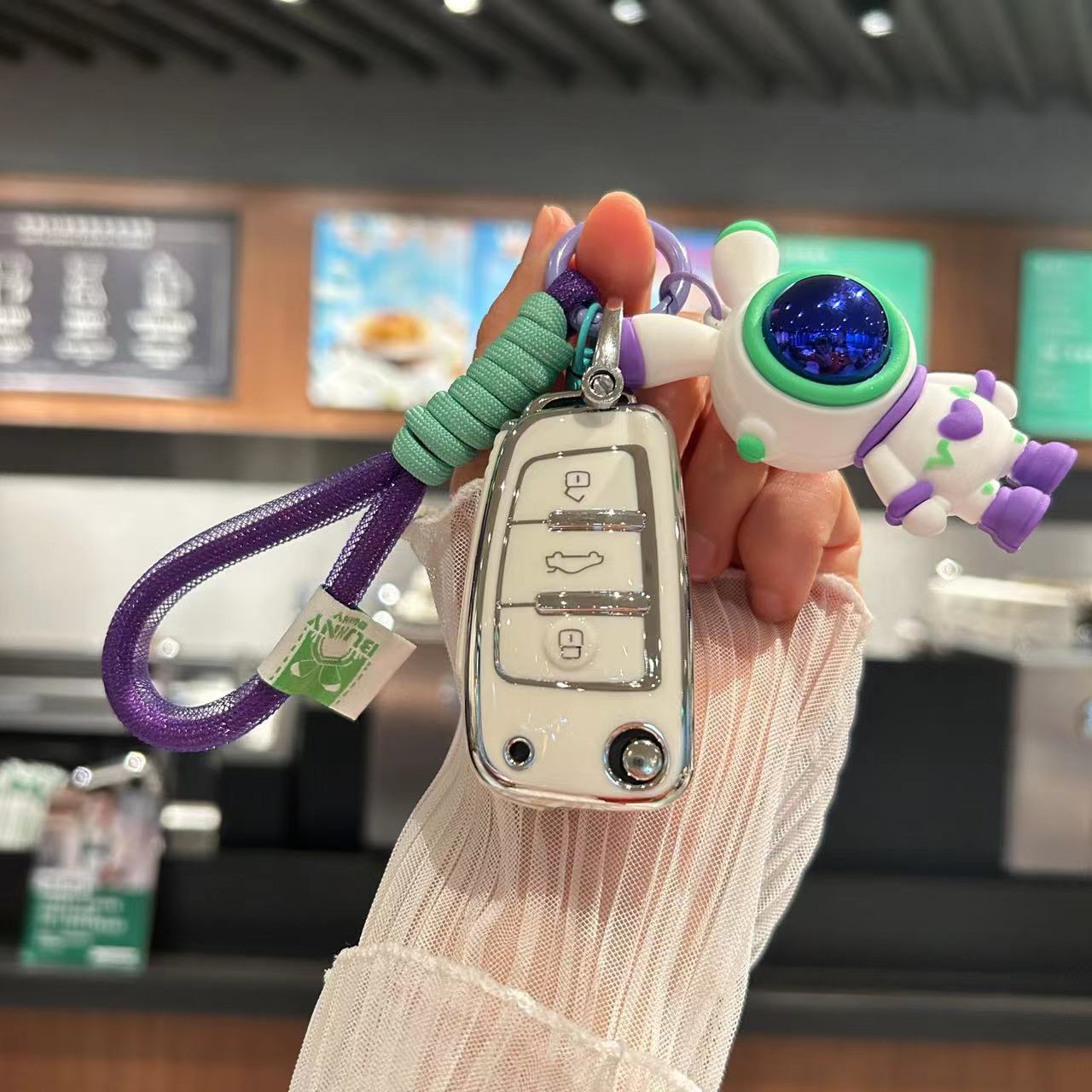 适用2023款奥迪q3钥匙套q2l扣a3包a6l汽车a4l专用q5l保护壳女高档