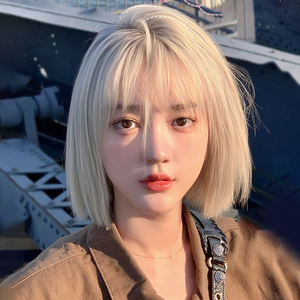 佐薇兰网红Lisa同款假发女短发显白流行白金色自然日常JK全头套式