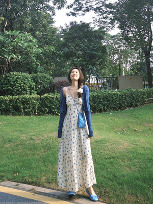 春夏CHUNXIA吊带连衣裙收腰显瘦