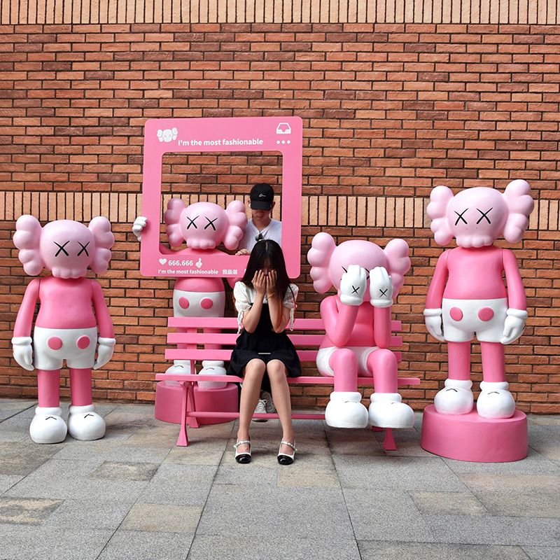 kaws暴力熊摆件潮玩网红芝麻街雕塑商场店铺门口大型落地公仔装饰