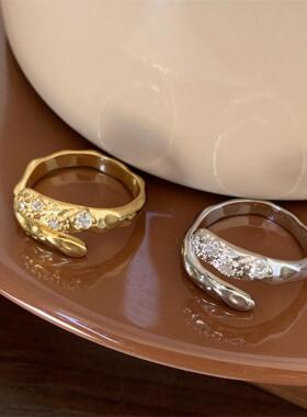 新款法式风轻奢镶钻不规则戒指 极简时尚女设计感ins小众食指环