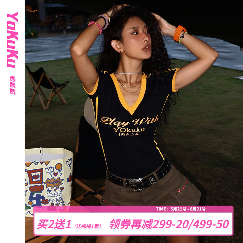 哟酷酷(尽兴而归)美式学院短袖T恤女V领字母修身显瘦百搭上衣女