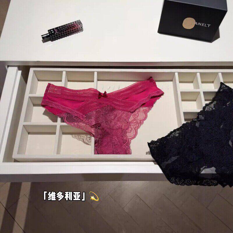 一眼心动的内内~酒渍杨梅红也太显白了啊啊啊！情人节战袍~好美/