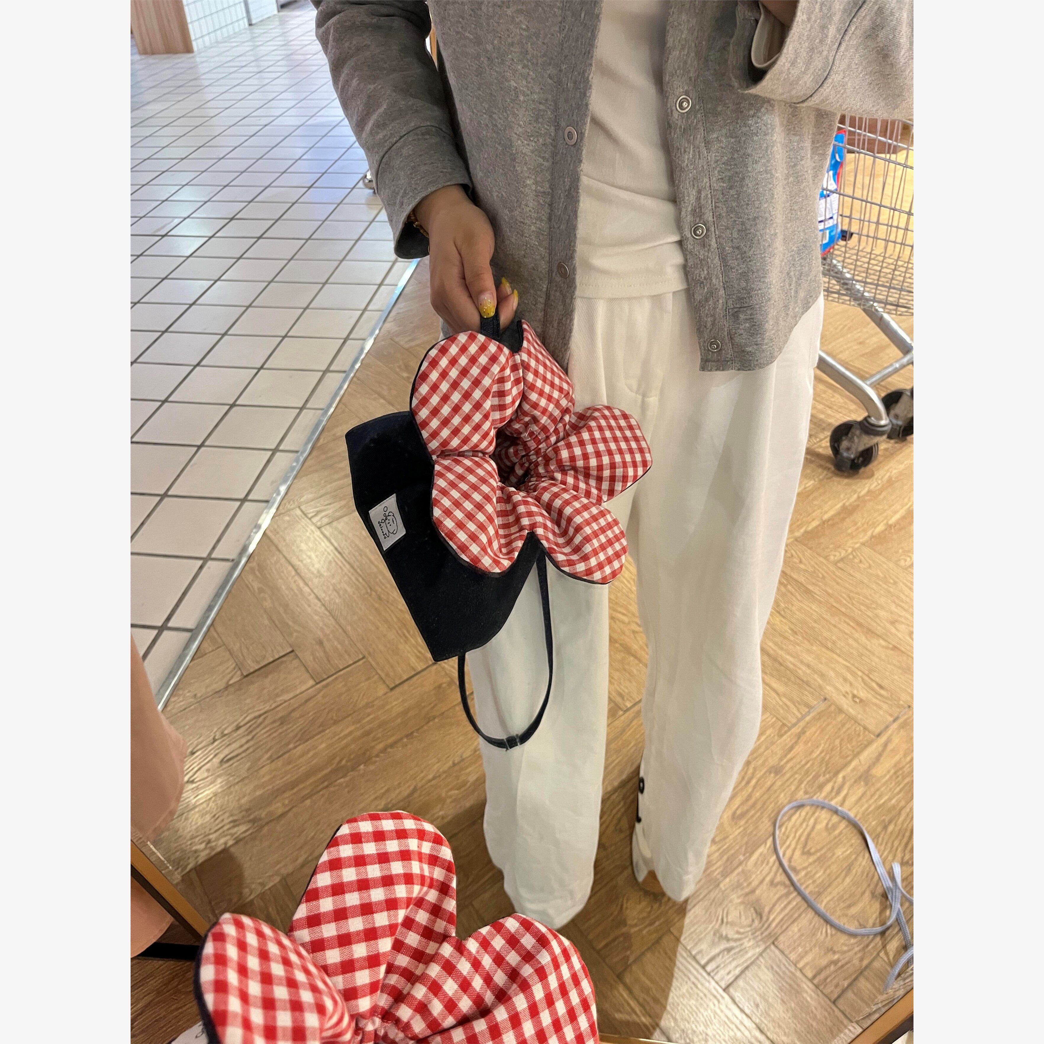 大花包包女生高颜值牛仔束口包出游便携斜挎证件包上班杂物小拎包