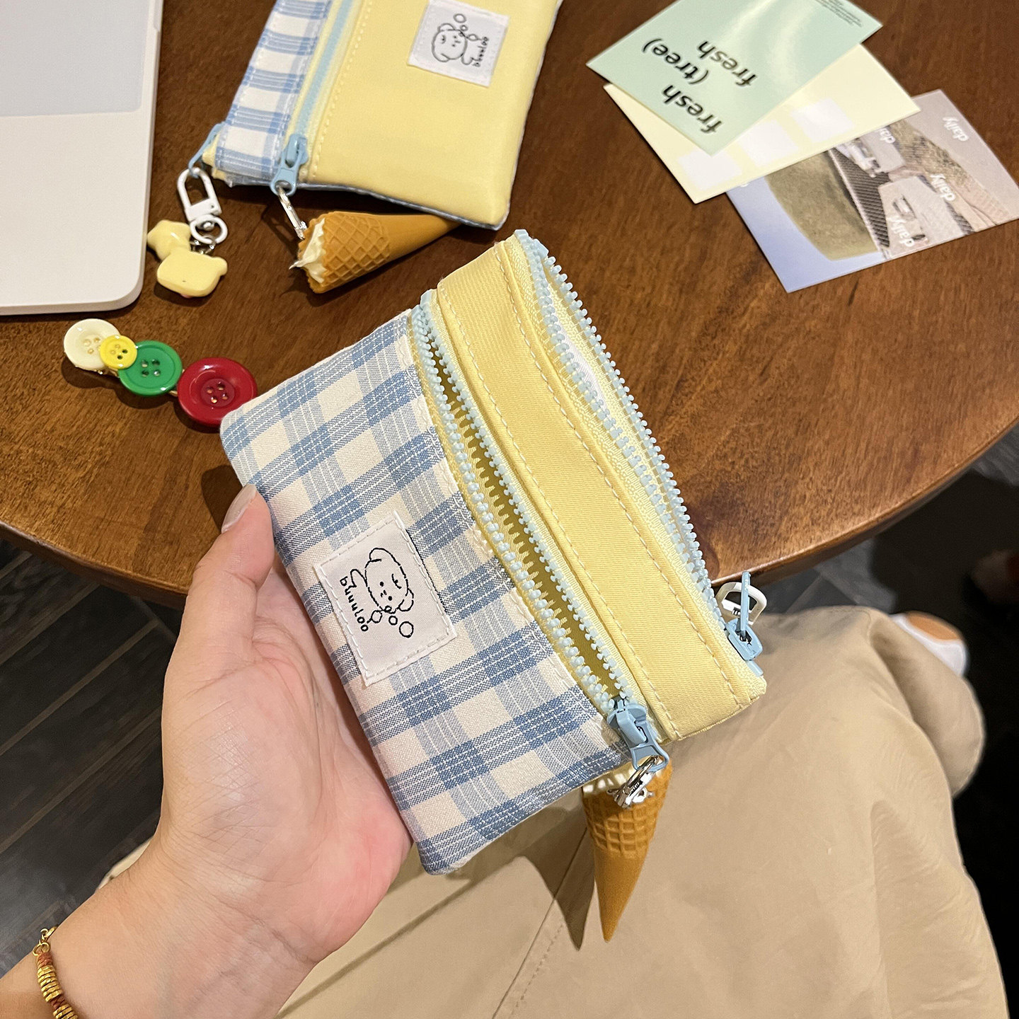 可爱小狗化妆包小型精致便携包外出卫生巾收纳包杂物小包零钱包女