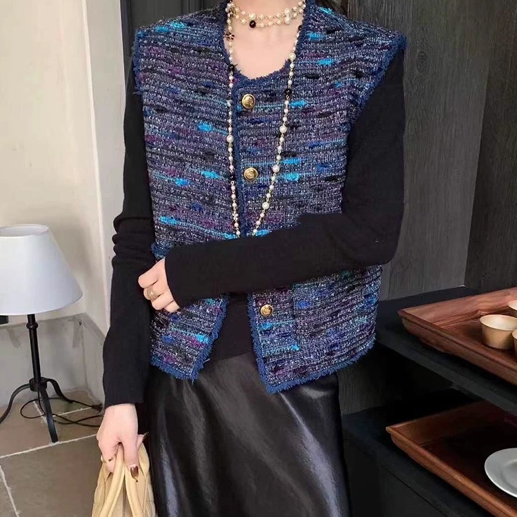 小香风无袖坎肩马甲女2025新款秋季外搭圆领短开衫高级感气质上衣