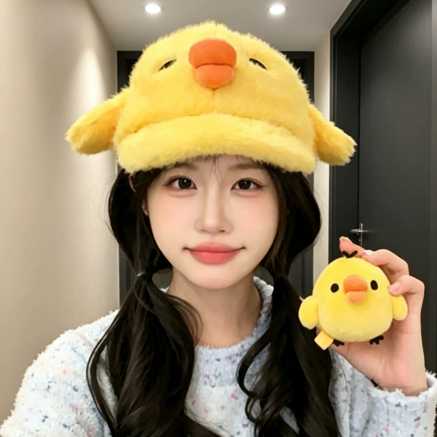 小黄鸡毛绒保暖显脸小棒球帽女