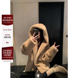Skk Store 奶油瑞士卷 环保皮草女冬慵懒宽松短款连帽毛绒绒外套
