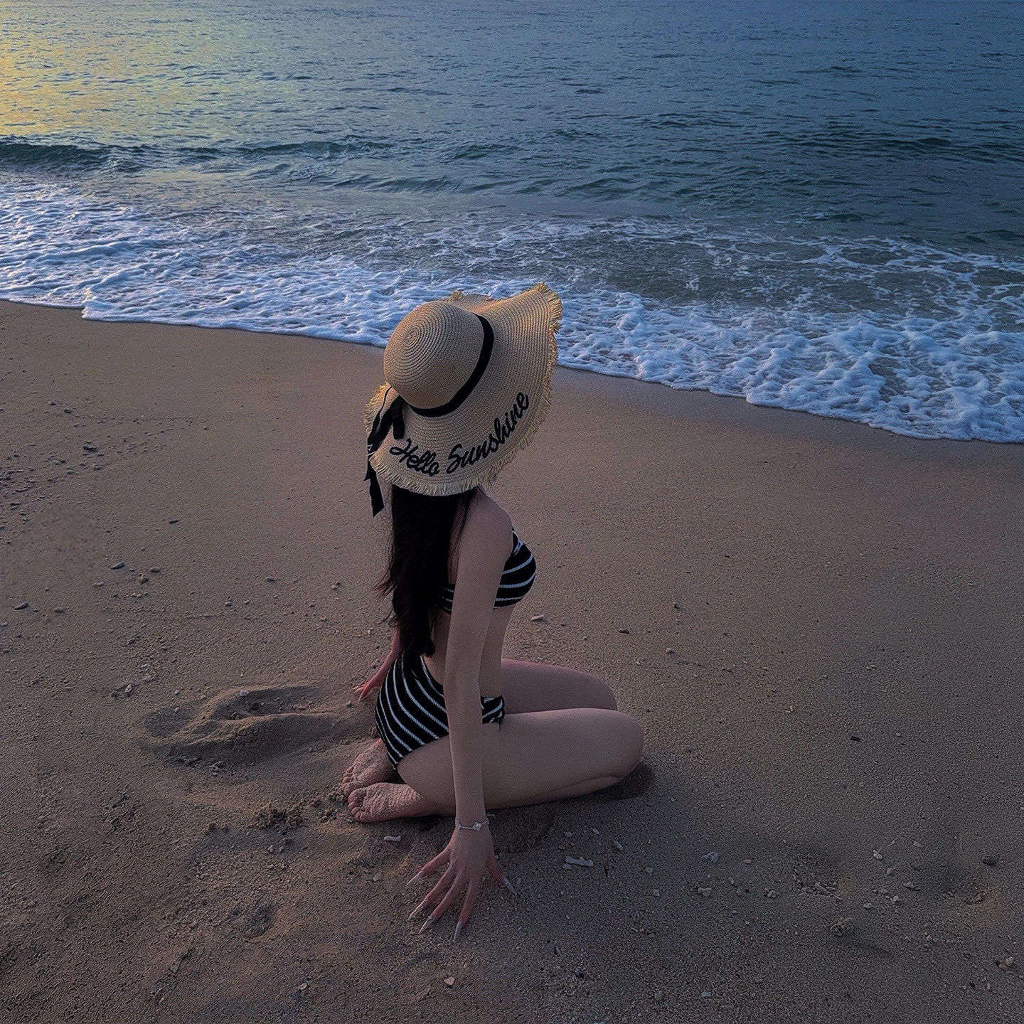 海边法式草帽女夏防晒遮阳大帽檐旅游拍照度假沙滩帽蝴蝶结太阳帽
