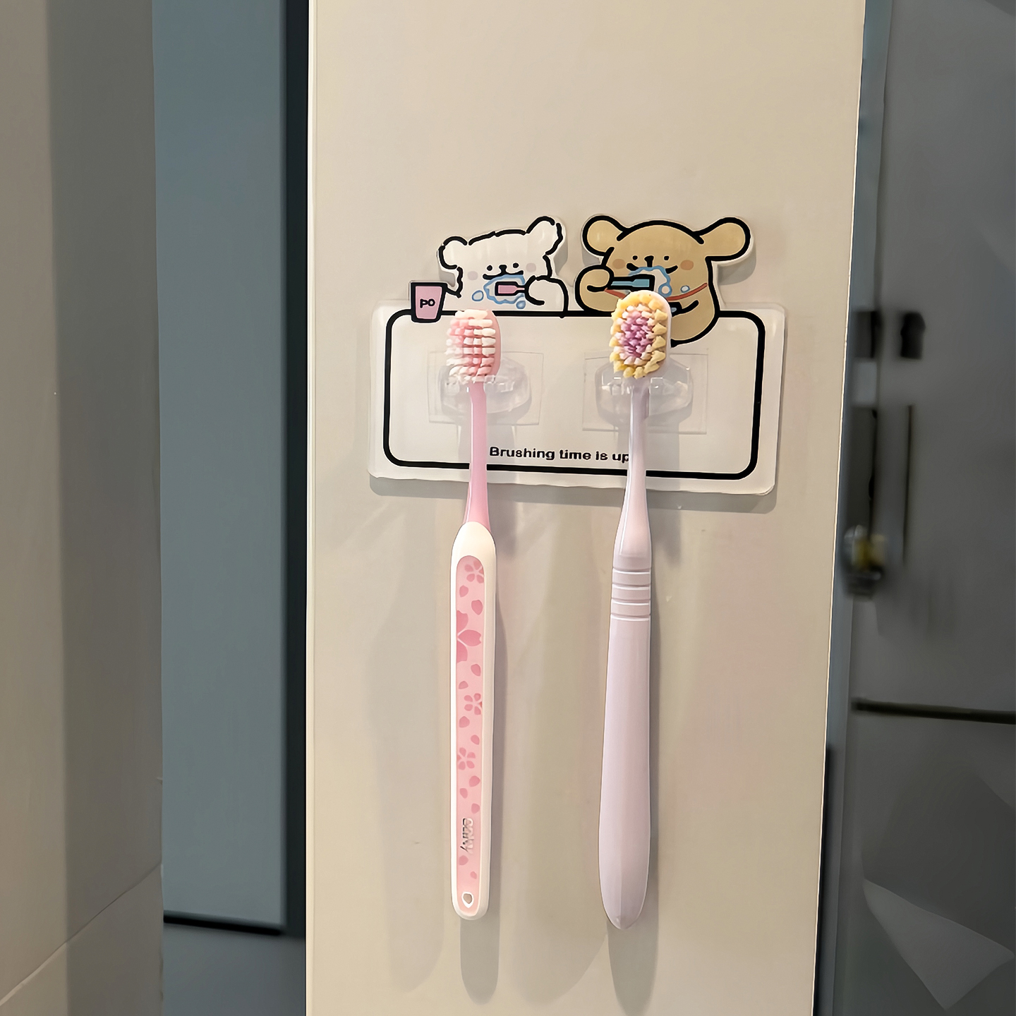 电动牙刷置物架壁挂式免打孔镜柜下牙膏牙刷架卫生间架子2025新款
