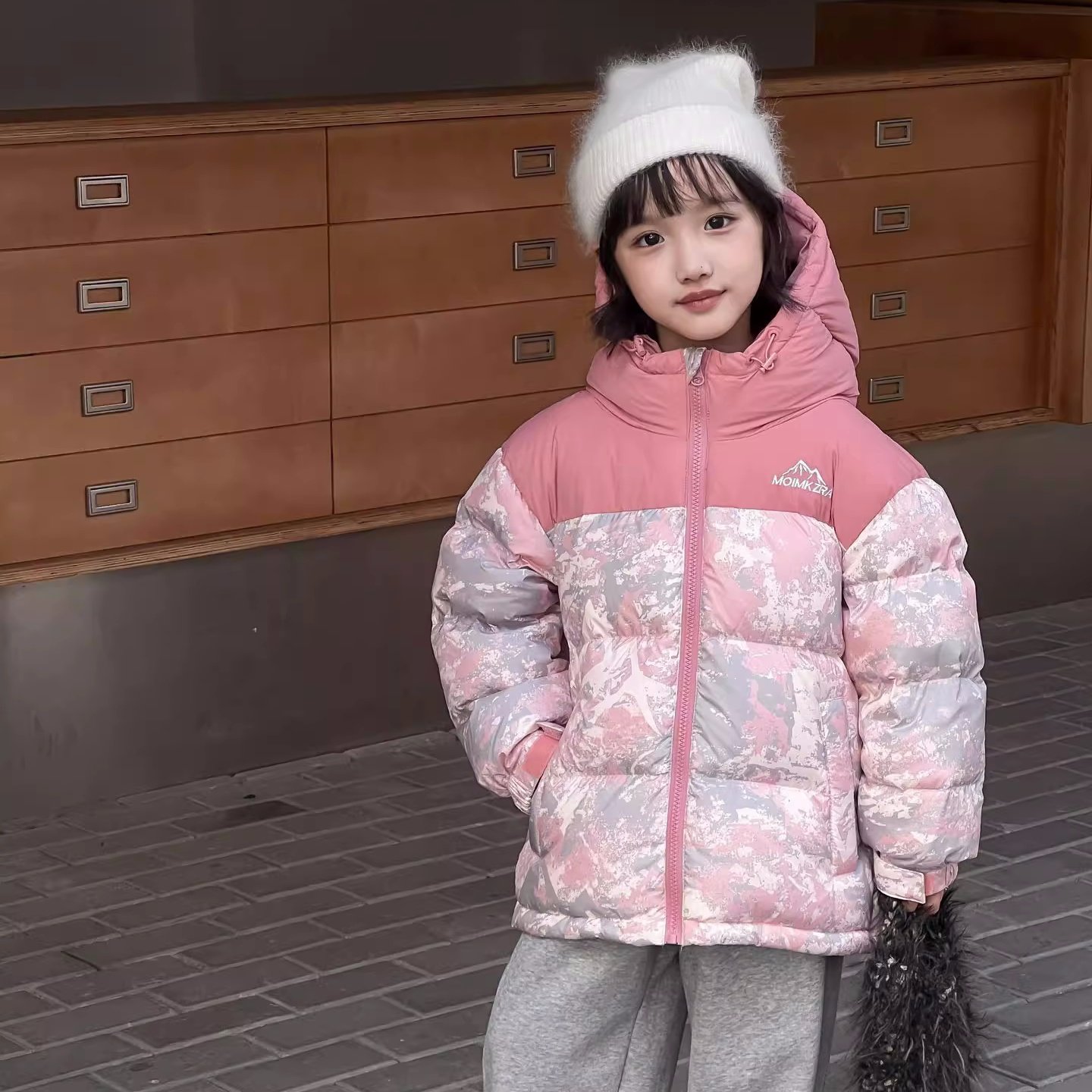 儿童羽绒服加厚短款2025冬装新款男童女童90白鸭绒保暖中大童外套