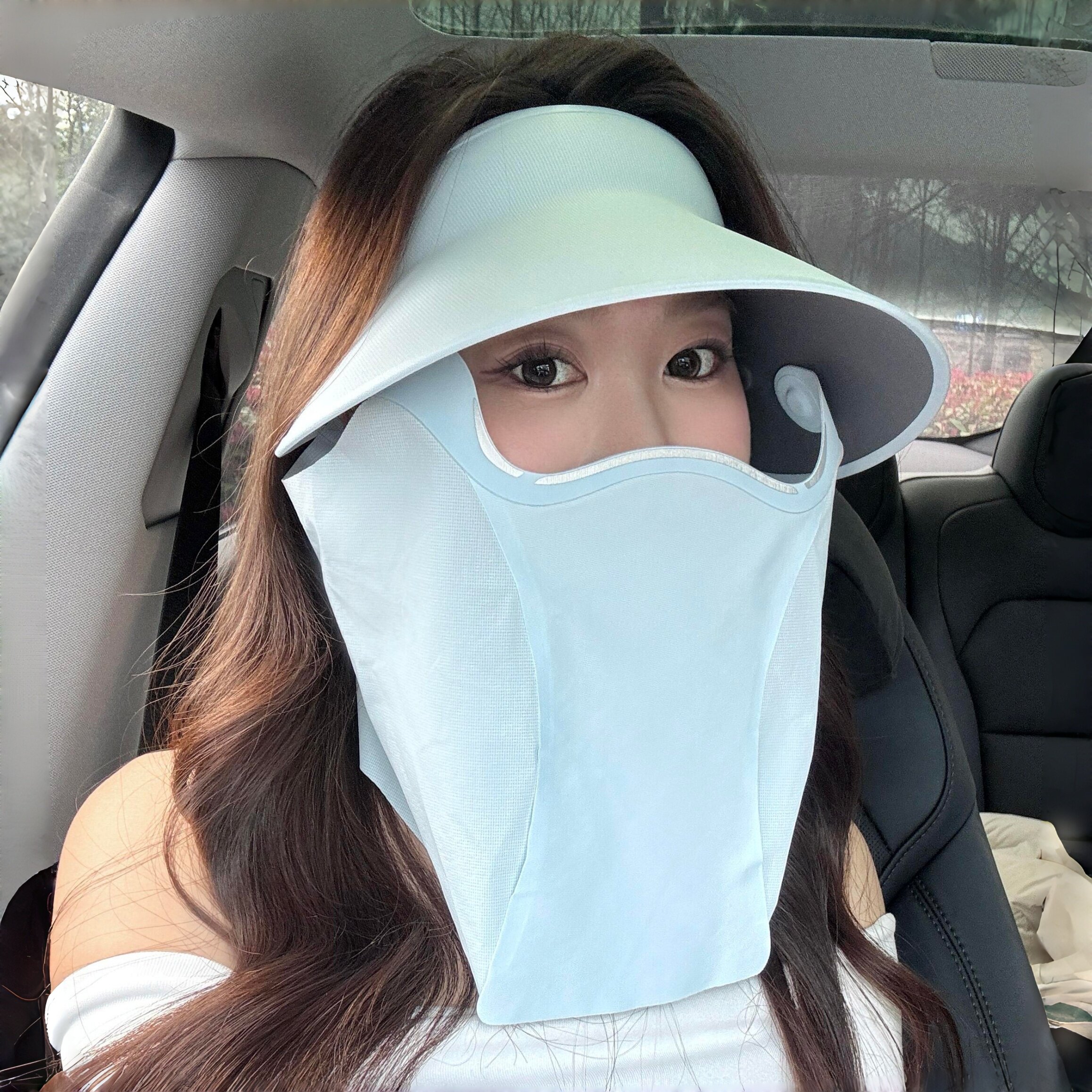 不会蹭妆磨脸的磁吸面罩图片