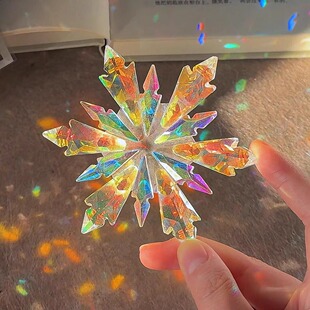 太阳捕手圣诞水晶挂件创意流光雪花水晶车载挂件情人节礼物送女友