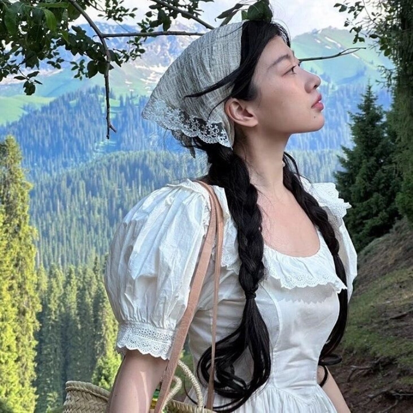 白色蕾丝发箍头巾女夏季薄款法式三角巾氛围感头巾田园风海边发饰