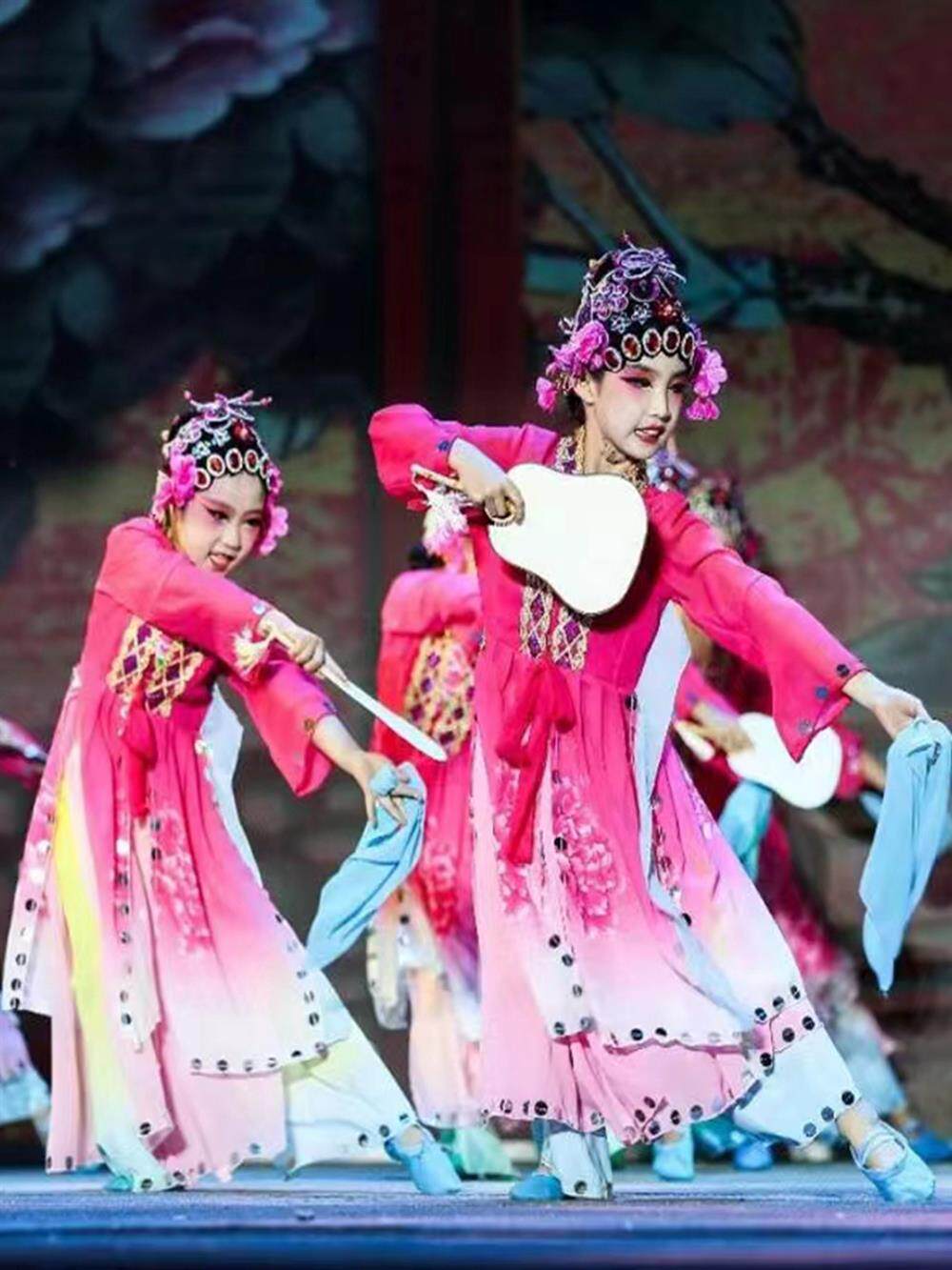定制儿童俏花旦舞蹈服古典民族舞百蝶香扇舞梨花颂戏曲京剧演出服