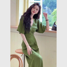 【赠运费险】特价现货 巨好看的法式绿色连衣裙2025新款今年流行