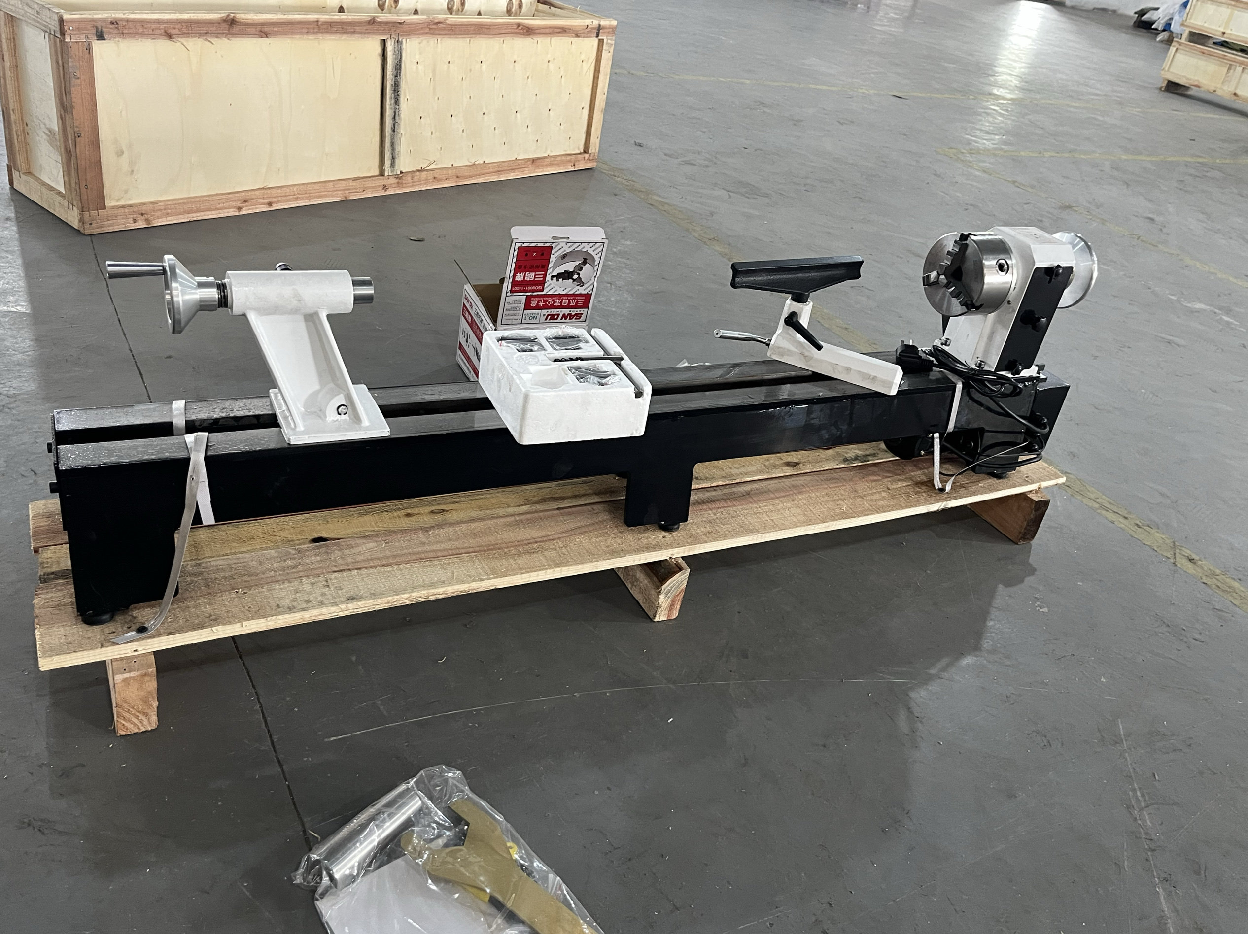 38通孔1米行程木工车床家用小型微型车床加工家用220v多功能机床