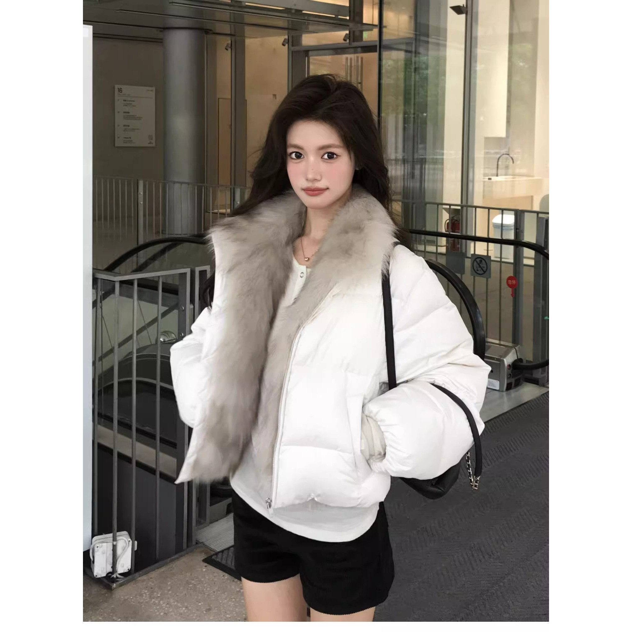 冬季新款短款羽绒棉服女狐狸毛领宽松加厚小个子韩版皮草女外套